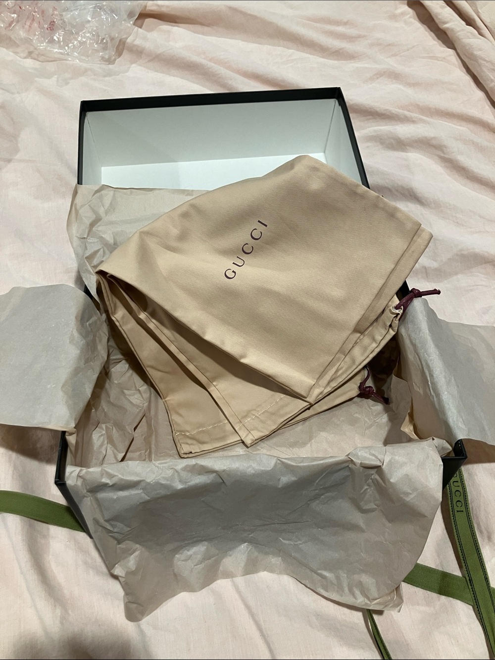 Gucci sandal shoebox with Gucci sandal dust bags - Picture 2 of 2